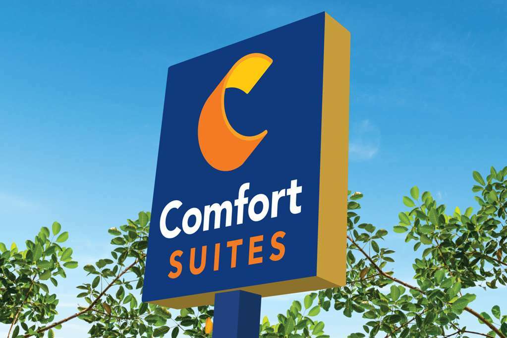 Comfort Suites Greensboro-High Point Exterior photo